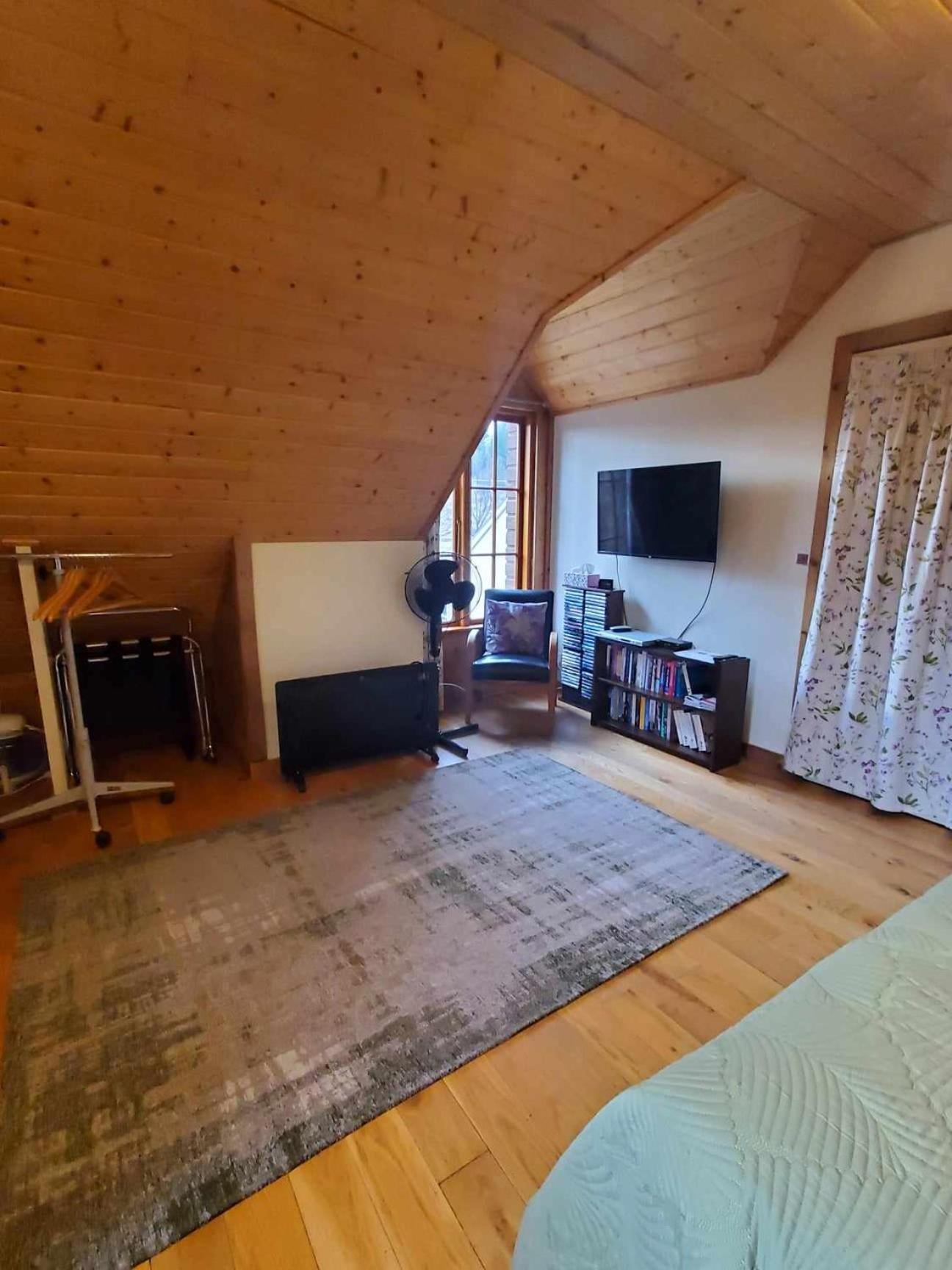 Rail Trail Retreat Loft Villa Alexandra Exterior photo